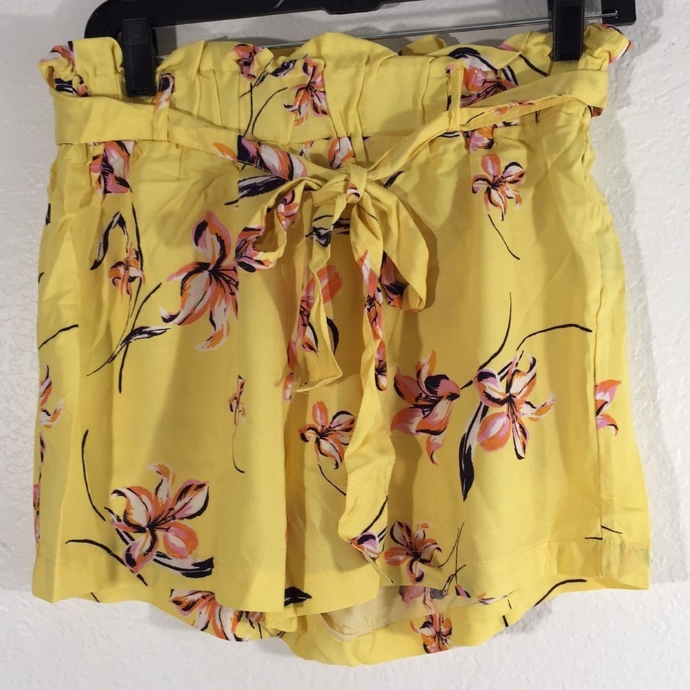 Charlotte Russe Rayon Shorts Yellow Floral Pull On